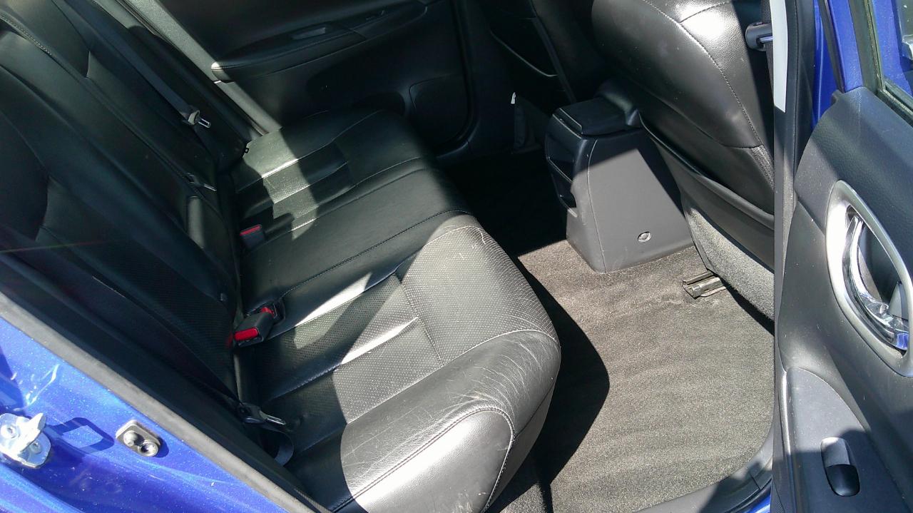 Nissan Sentra 4dr Sdn I4 CVT SR 2015