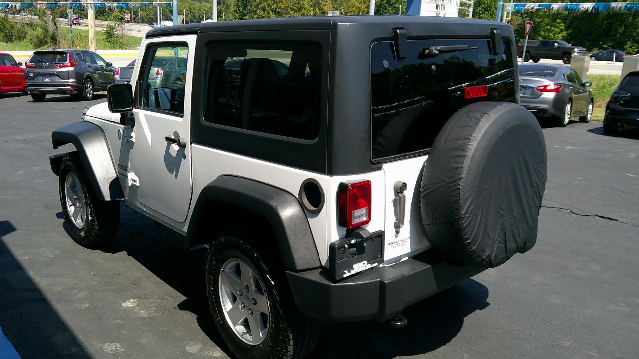 Jeep Wrangler 4WD 2dr Sport 2012