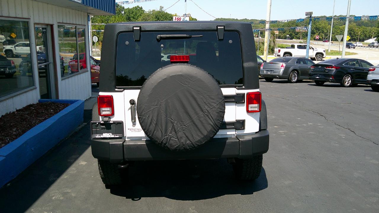 Jeep Wrangler 4WD 2dr Sport 2012