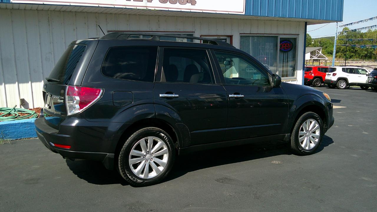 Subaru Forester 4dr Auto 2.5X Premium 2013