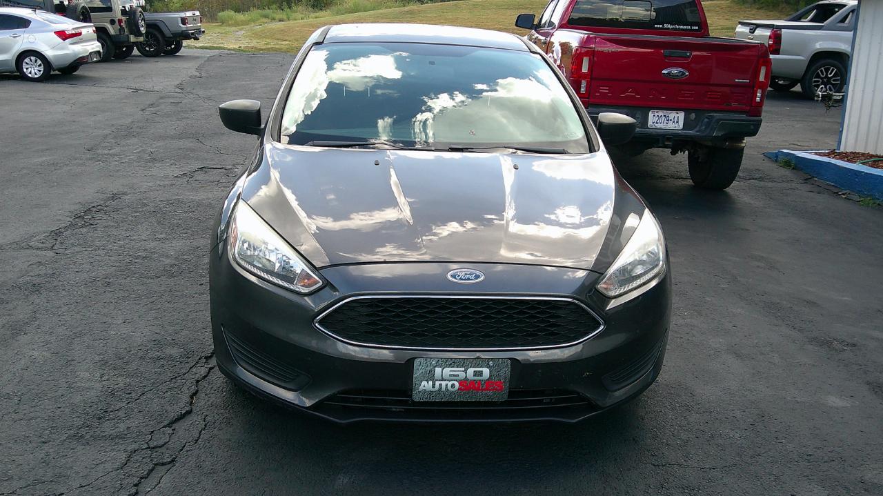 Ford Focus 4dr Sdn S 2016