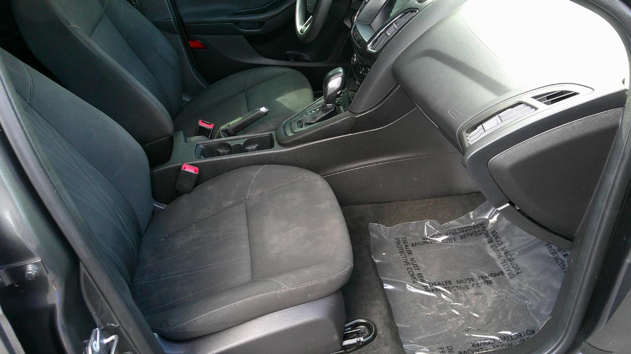 Ford Focus 4dr Sdn S 2016