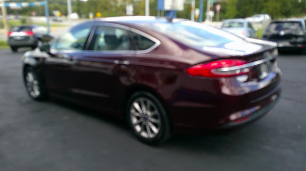 Ford Fusion SE FWD 2017