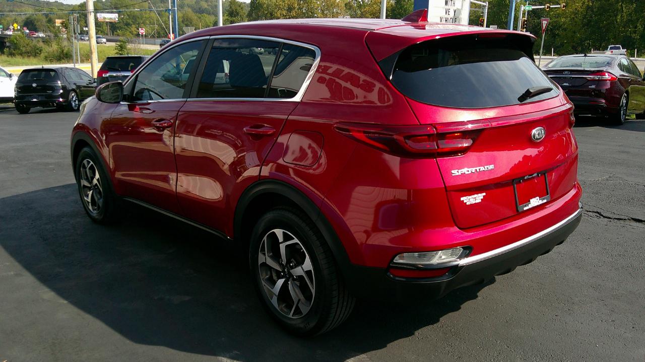 Kia Sportage LX FWD 2021