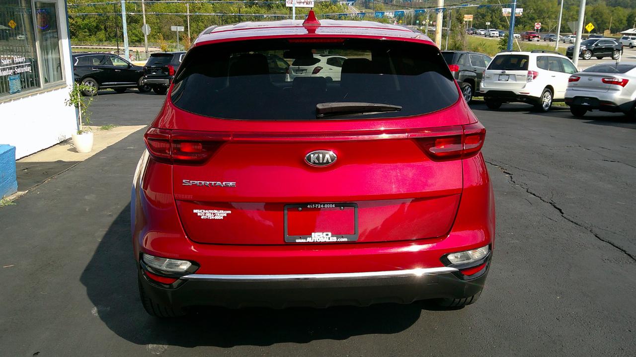 Kia Sportage LX FWD 2021