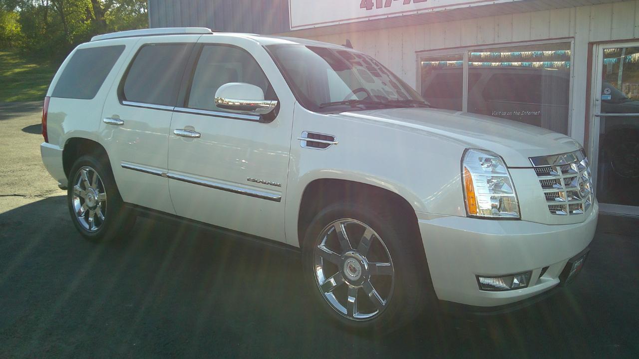 Cadillac Escalade AWD 4dr Luxury 2014