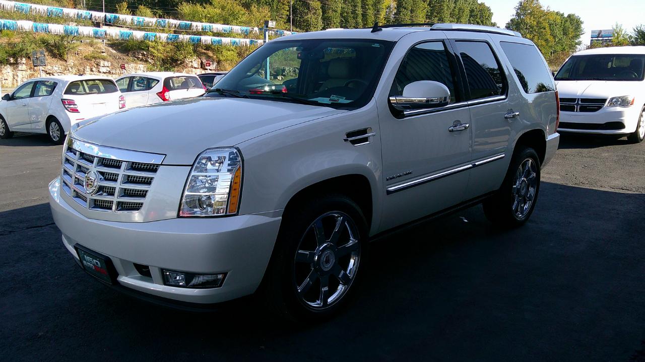 Cadillac Escalade AWD 4dr Luxury 2014