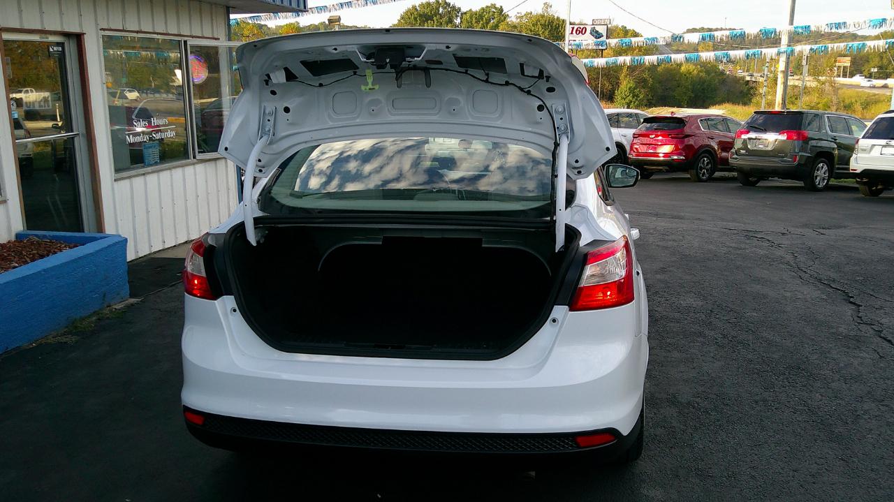 Ford Focus 4dr Sdn SE 2014