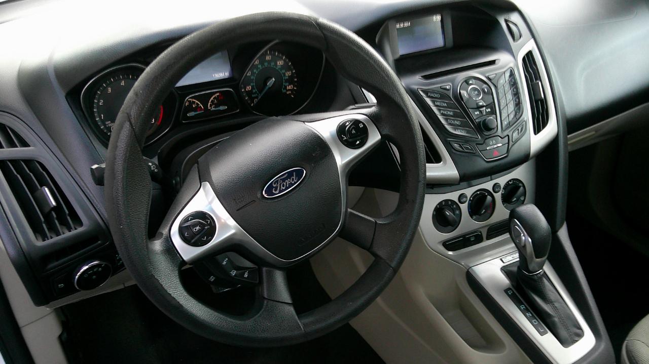 Ford Focus 4dr Sdn SE 2014