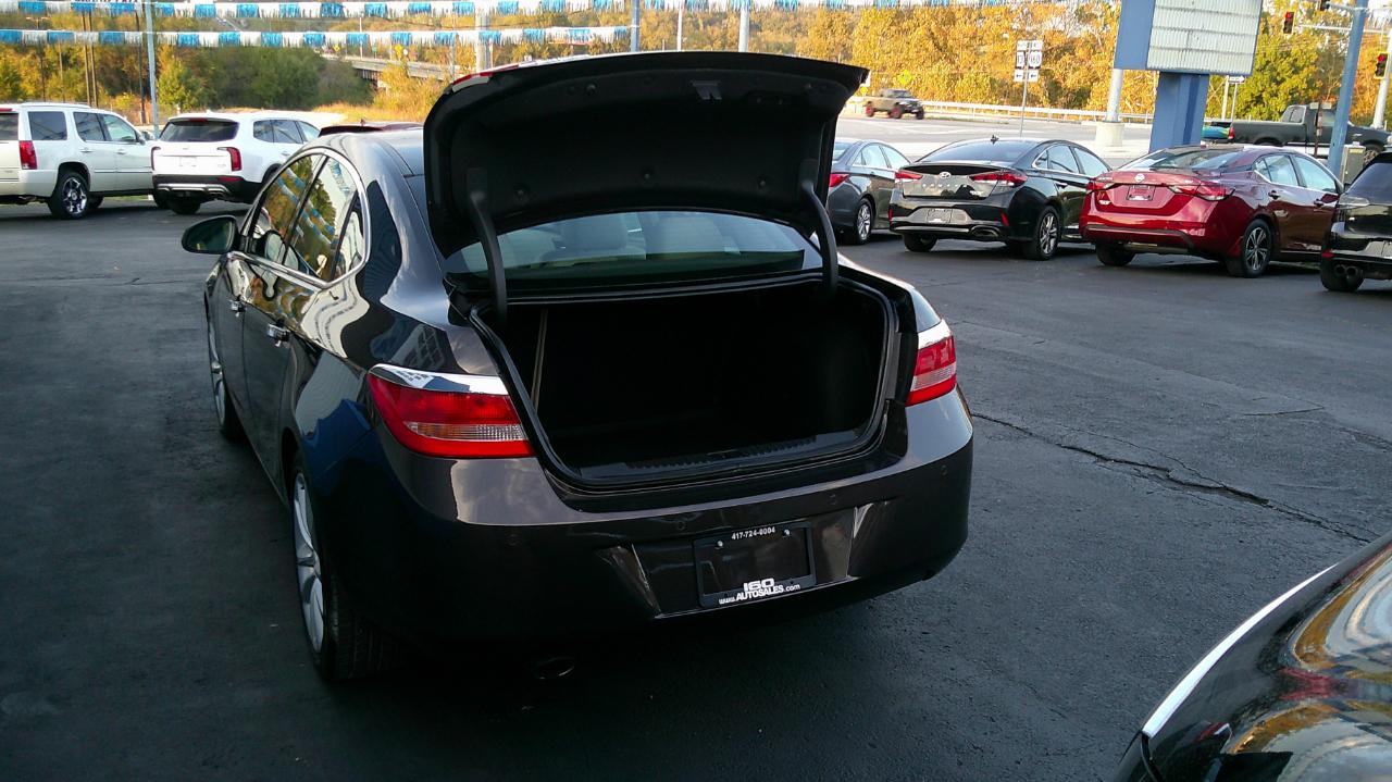 Buick Verano 4dr Sdn Convenience Group 2012