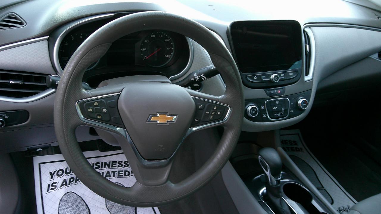 Chevrolet Malibu 4dr Sdn LS w/1LS 2021
