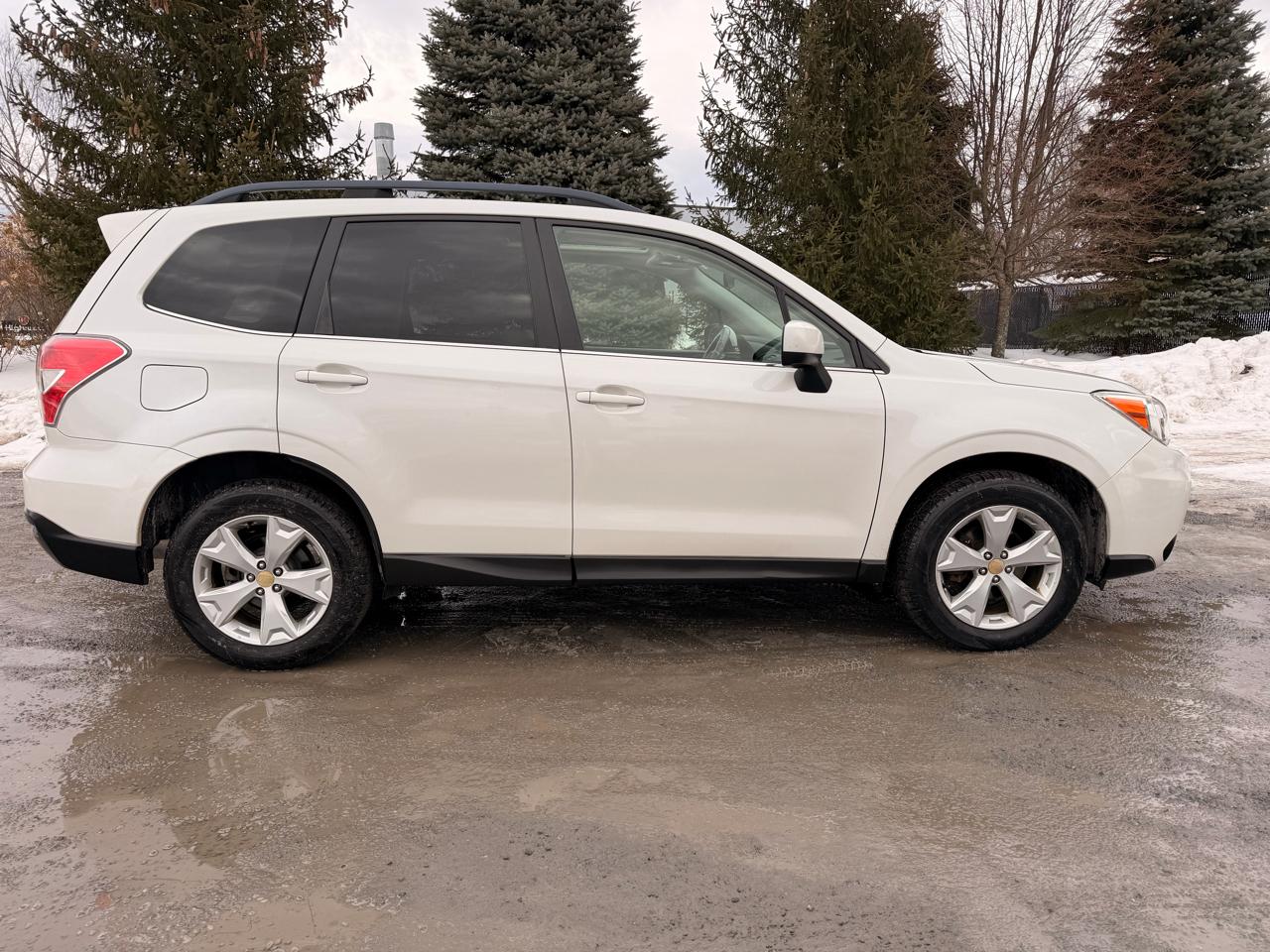 Subaru Forester 2.5i Limited 2015