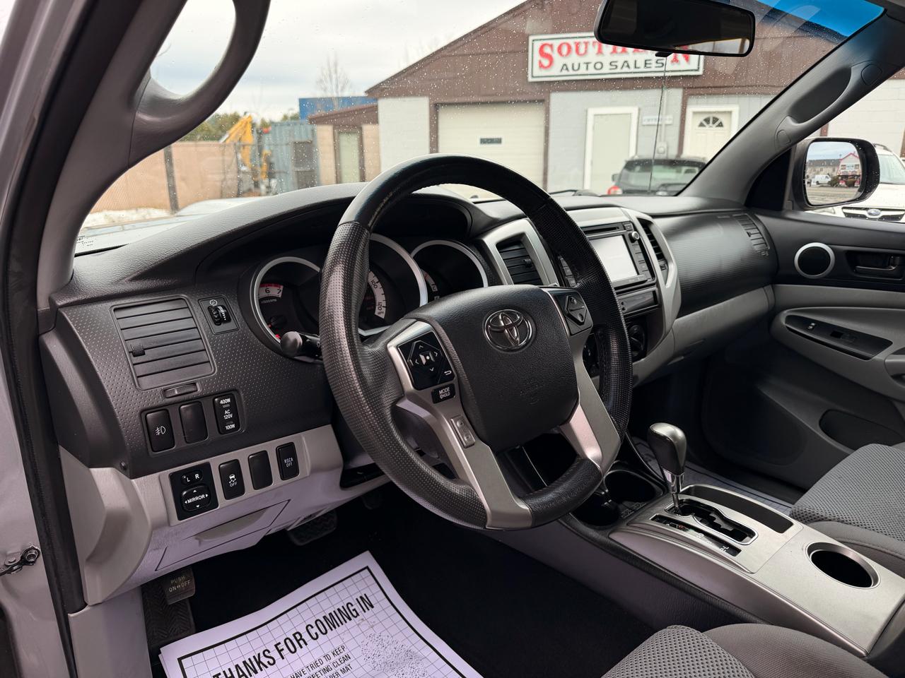 Toyota Tacoma Double Cab V6 5AT 4WD 2014