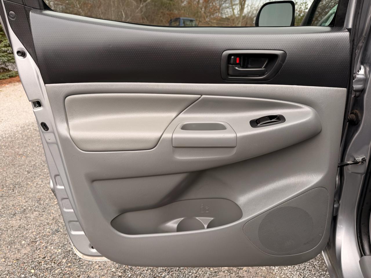 Toyota Tacoma Double Cab V6 5AT 4WD 2014