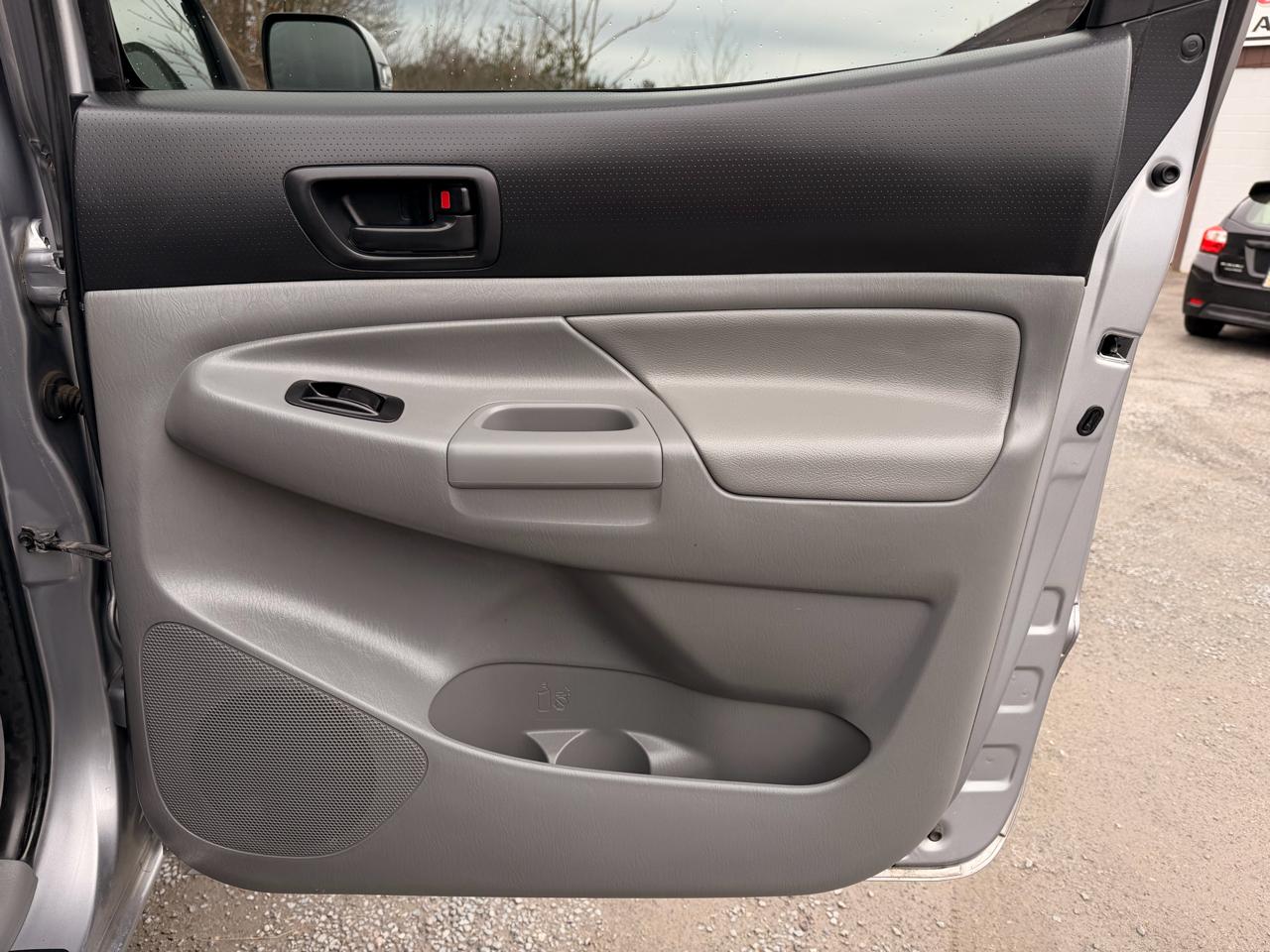 Toyota Tacoma Double Cab V6 5AT 4WD 2014