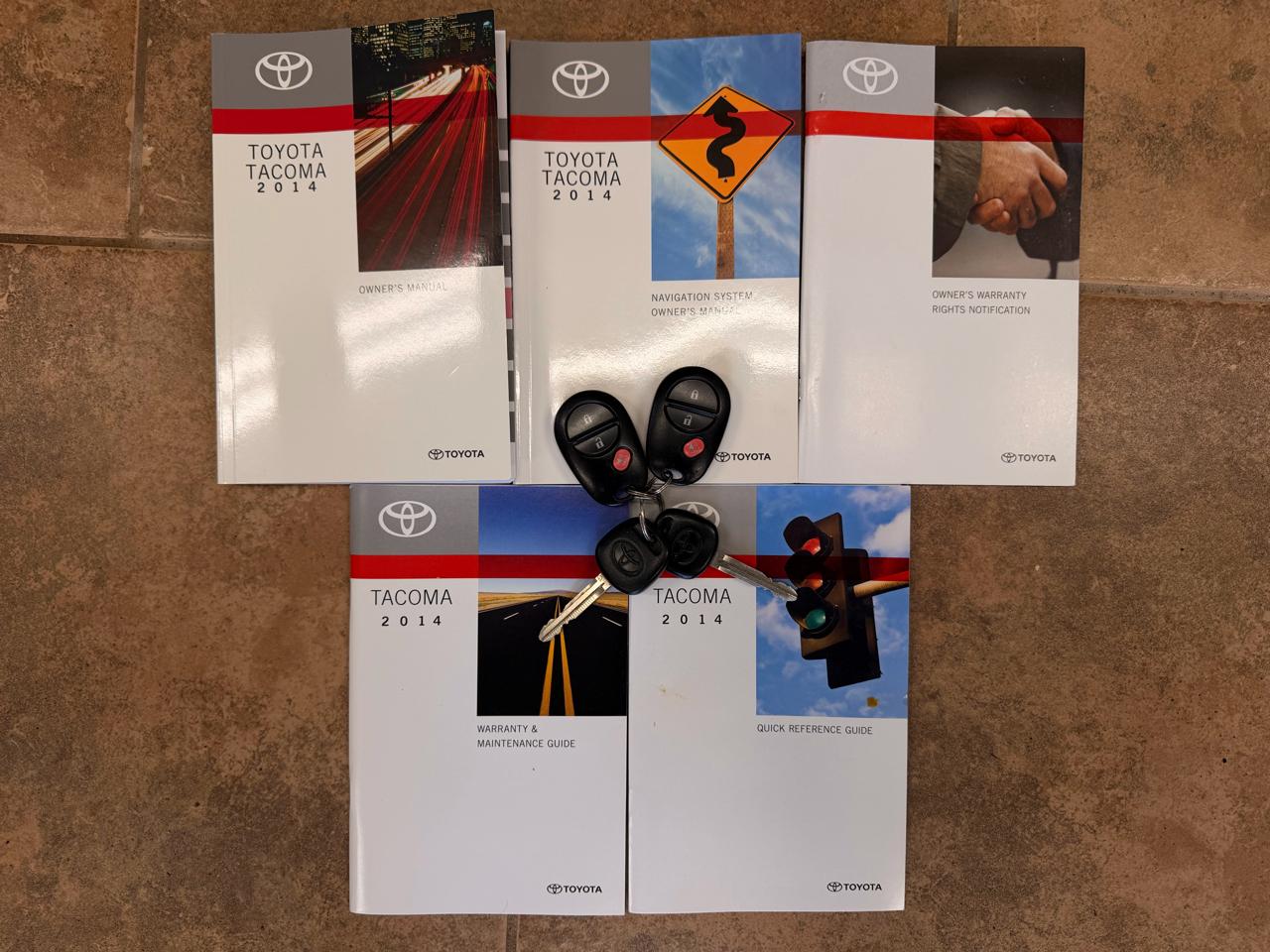 Toyota Tacoma Double Cab V6 5AT 4WD 2014