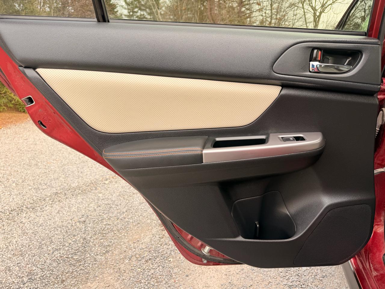 Subaru Crosstrek 2.0i Limited PZEV CVT 2016