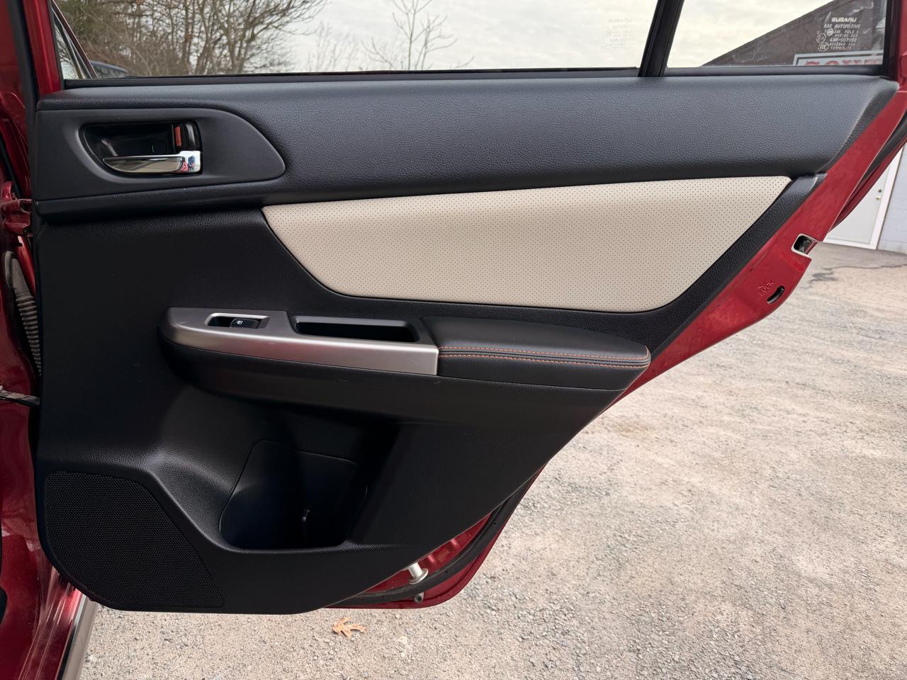 Subaru Crosstrek 2.0i Limited PZEV CVT 2016