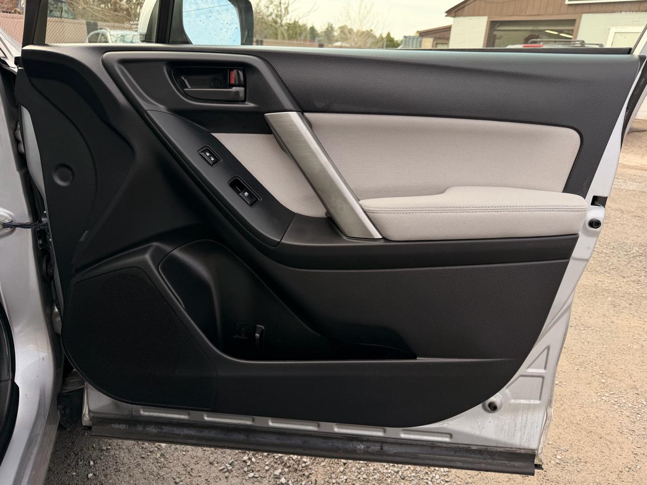 Subaru Forester 2.5i Premium 2015