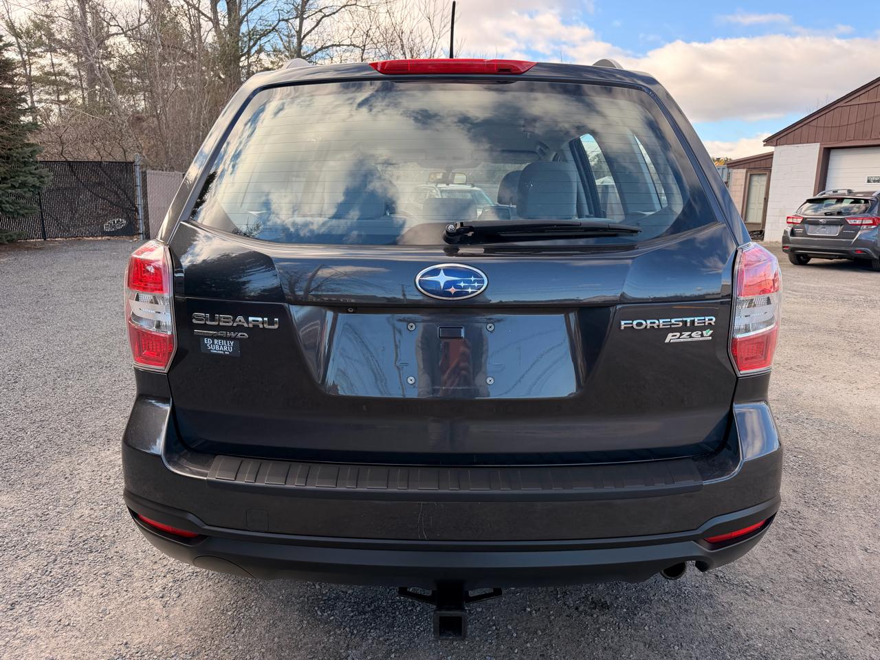 Subaru Forester 2.5i 4D SUV 2015