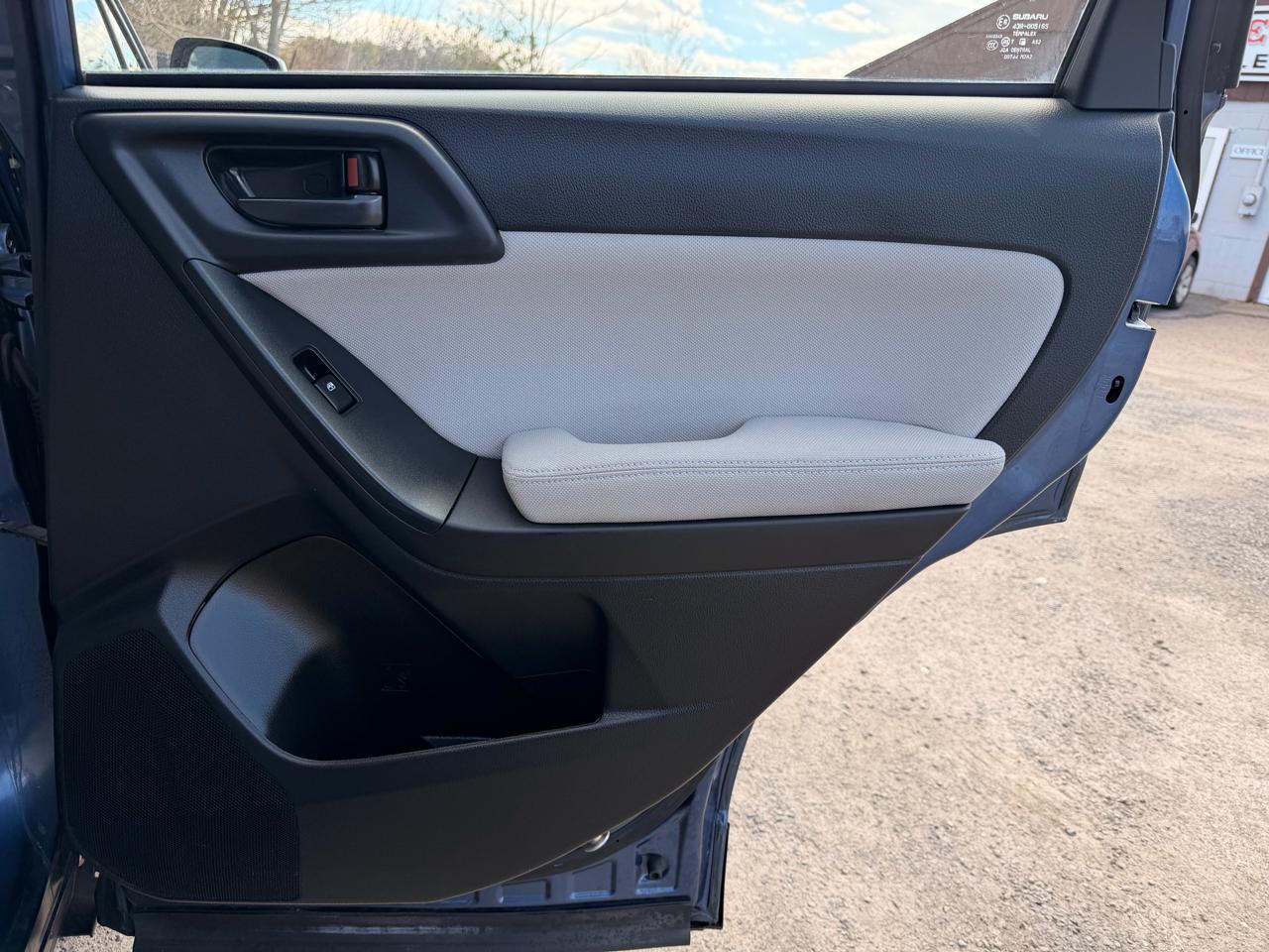 Subaru Forester 2.5i 2014