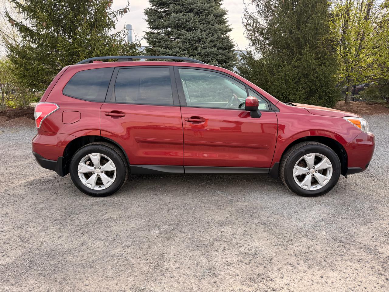 Subaru Forester 2.5i Premium PZEV CVT 2016