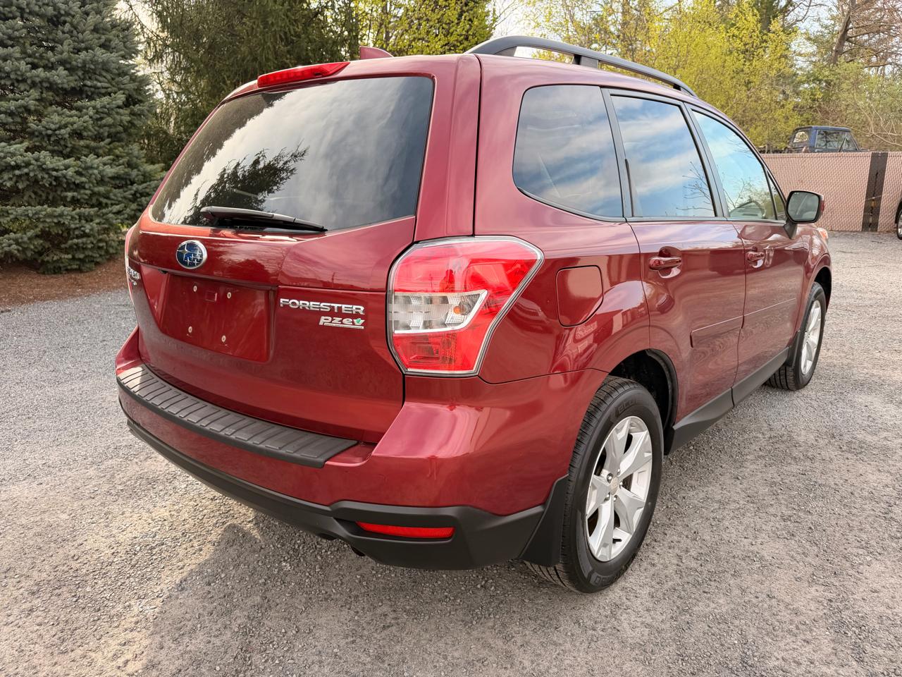 Subaru Forester 2.5i Premium PZEV CVT 2016