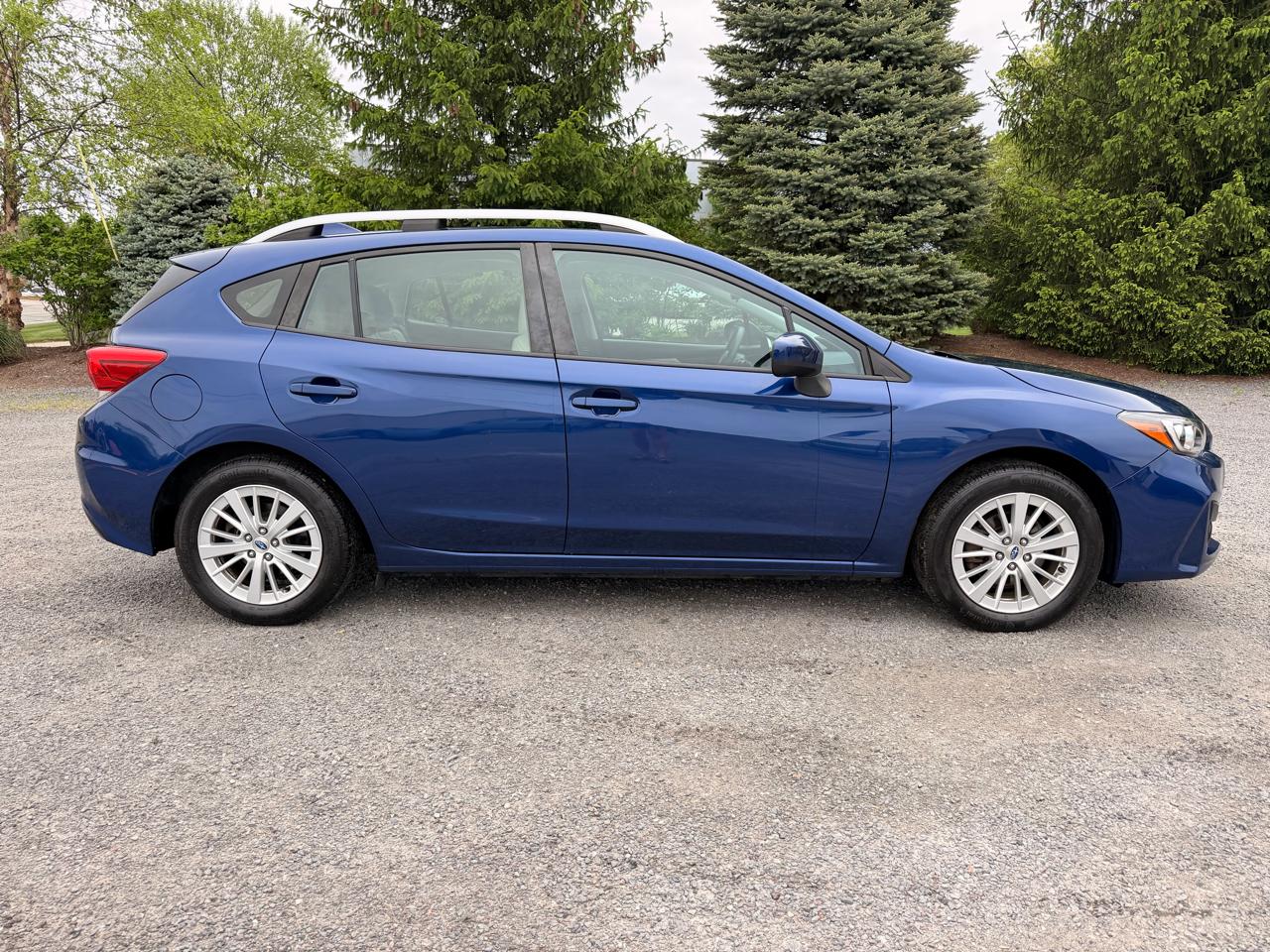 Subaru Impreza 2.0i Premium CVT 5-Door 2017