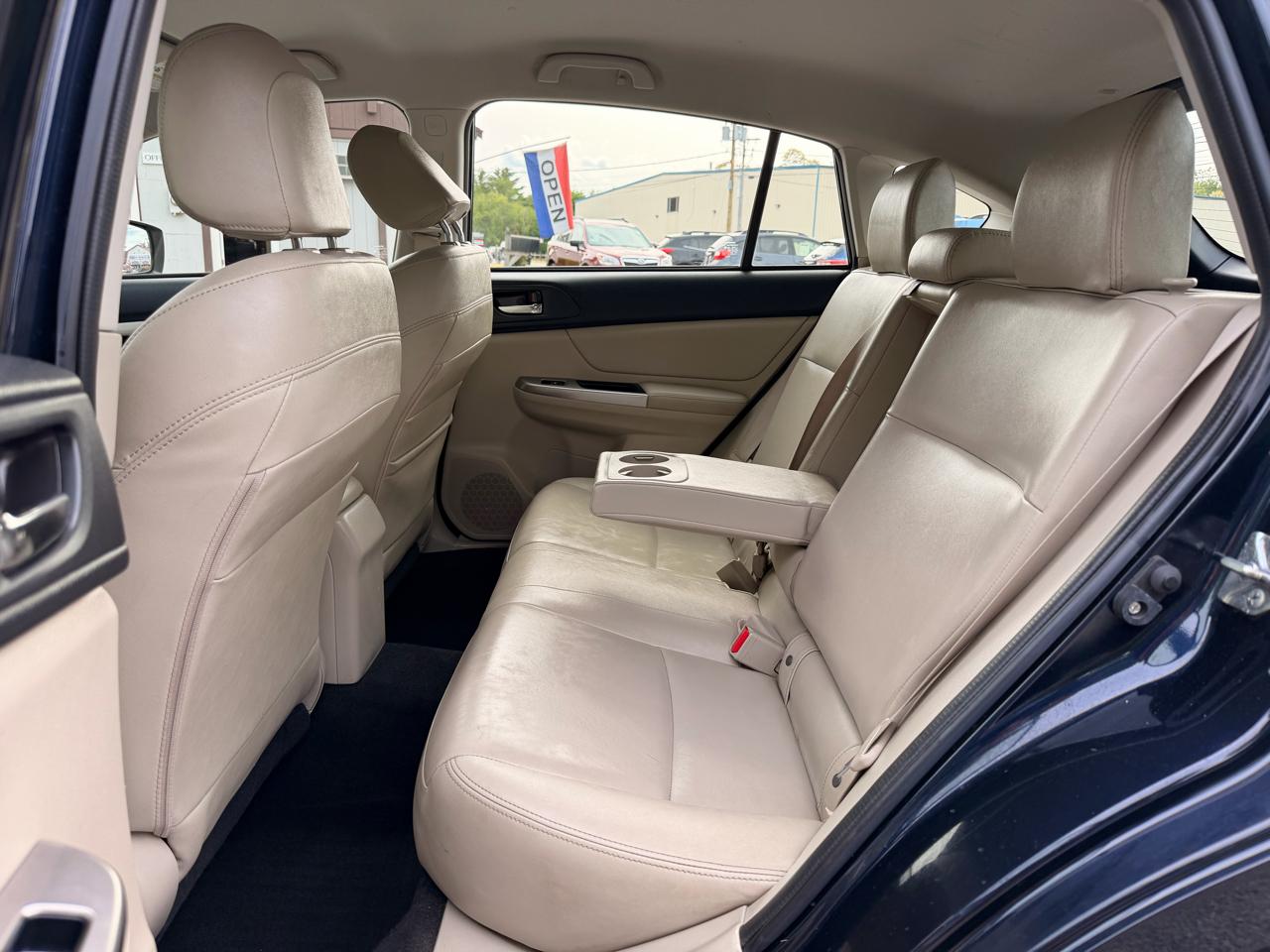 Subaru Impreza 2.0i Sport Limited PZEV 5-Door 2015