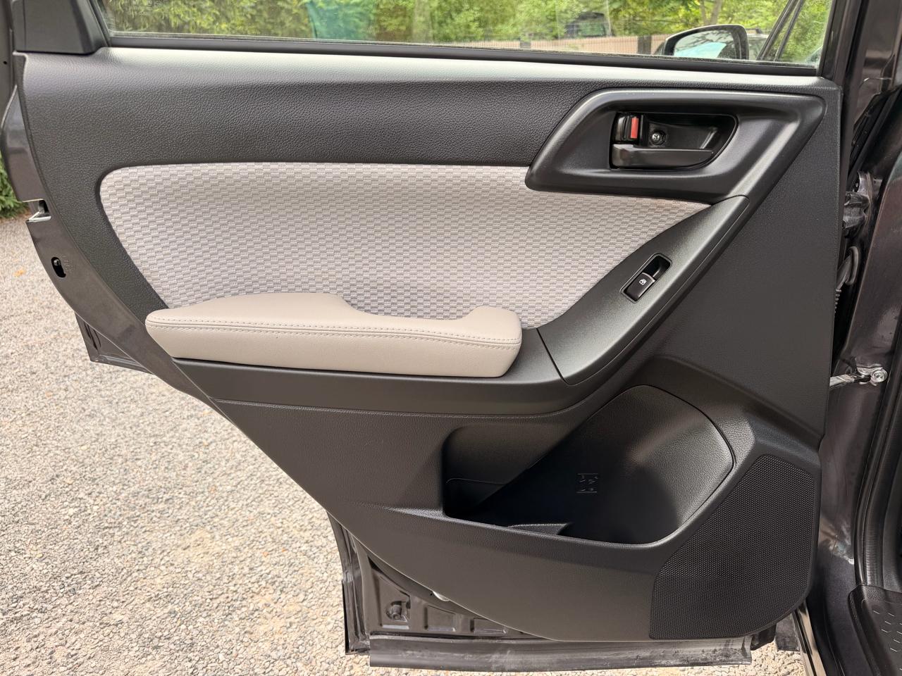 Subaru Forester 2.5i PZEV CVT 2017