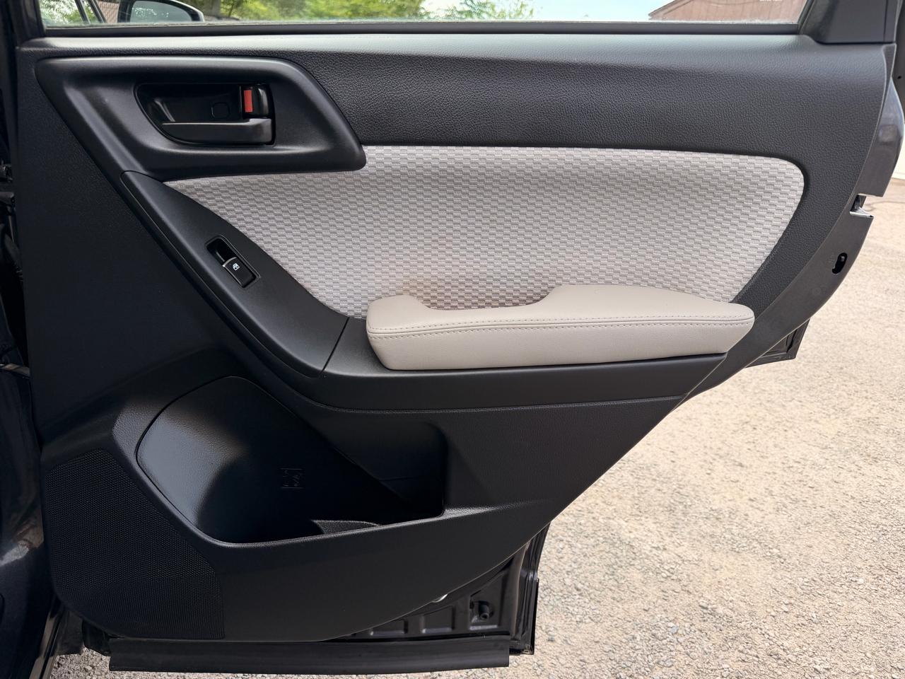 Subaru Forester 2.5i PZEV CVT 2017