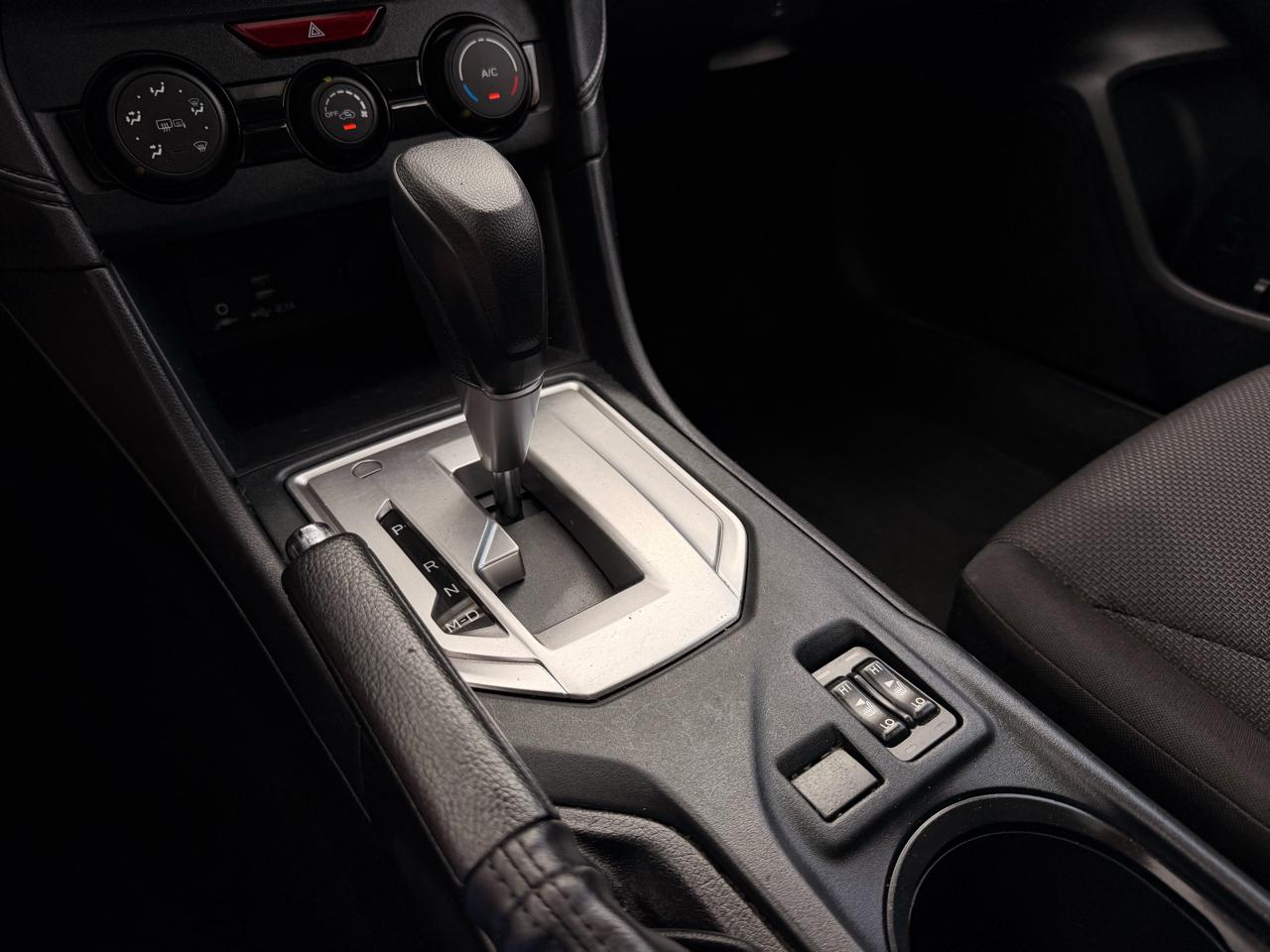 Subaru Impreza 2.0i Premium CVT 5-Door 2022