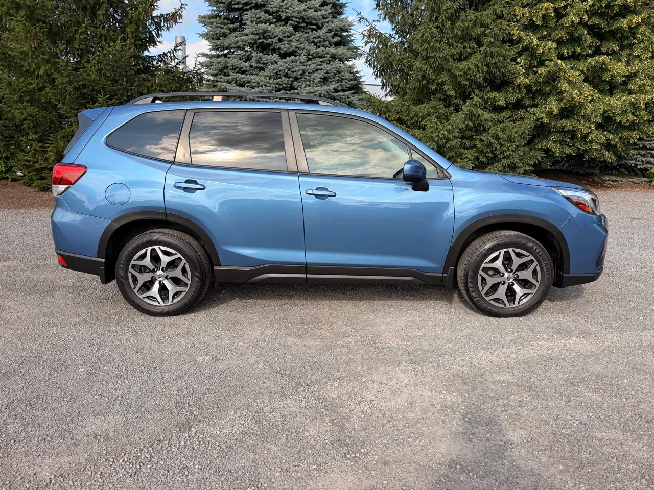 Subaru Forester Premium AWD 2021