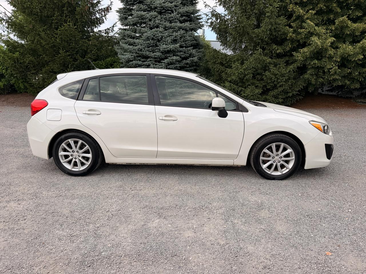 Subaru Impreza 2.0i Premium 5-Door w/All Weather Package 2014