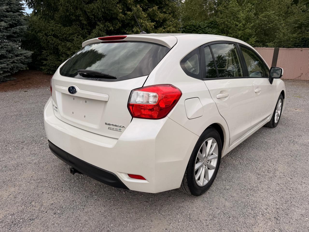 Subaru Impreza 2.0i Premium 5-Door w/All Weather Package 2014
