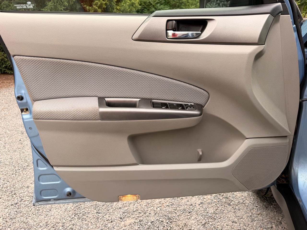 Subaru Forester 2.5X Premium 2012
