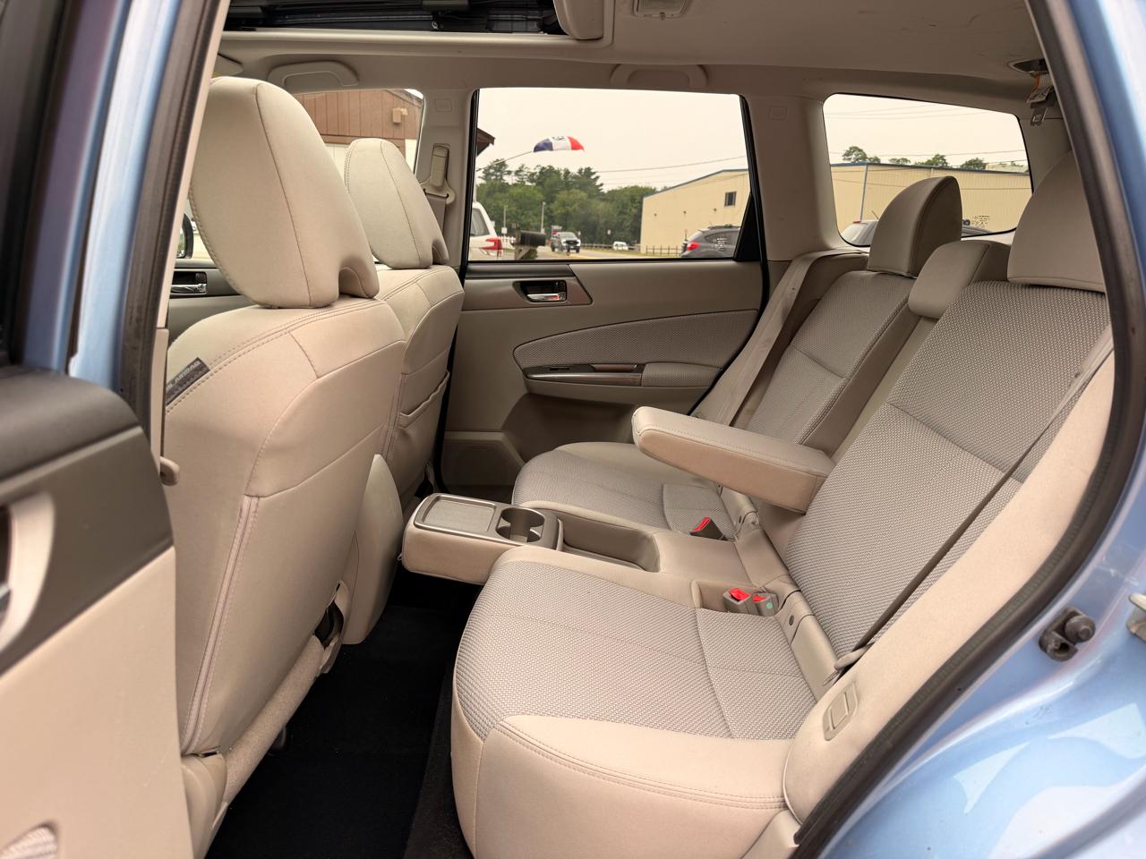 Subaru Forester 2.5X Premium 2012