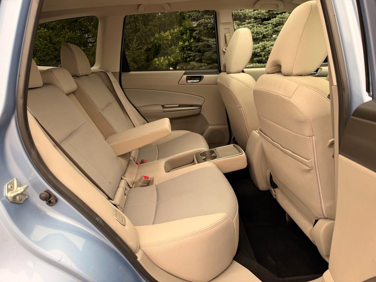 Subaru Forester 2.5X Premium 2012