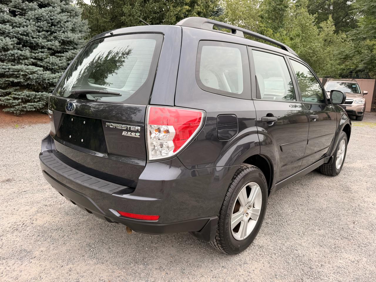 Subaru Forester 2.5X 2012