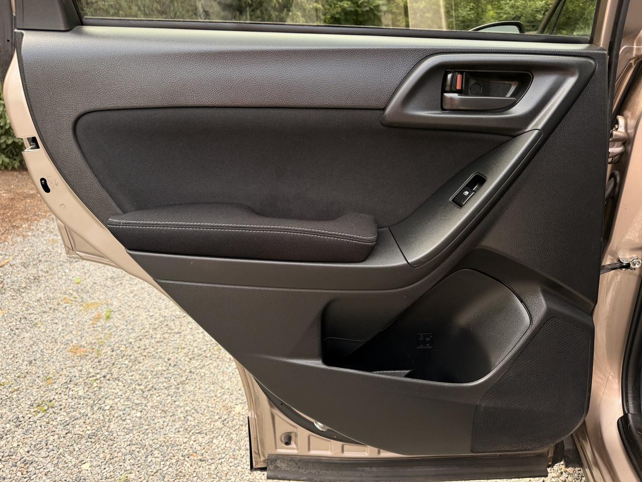 Subaru Forester 2.5i Premium 2015