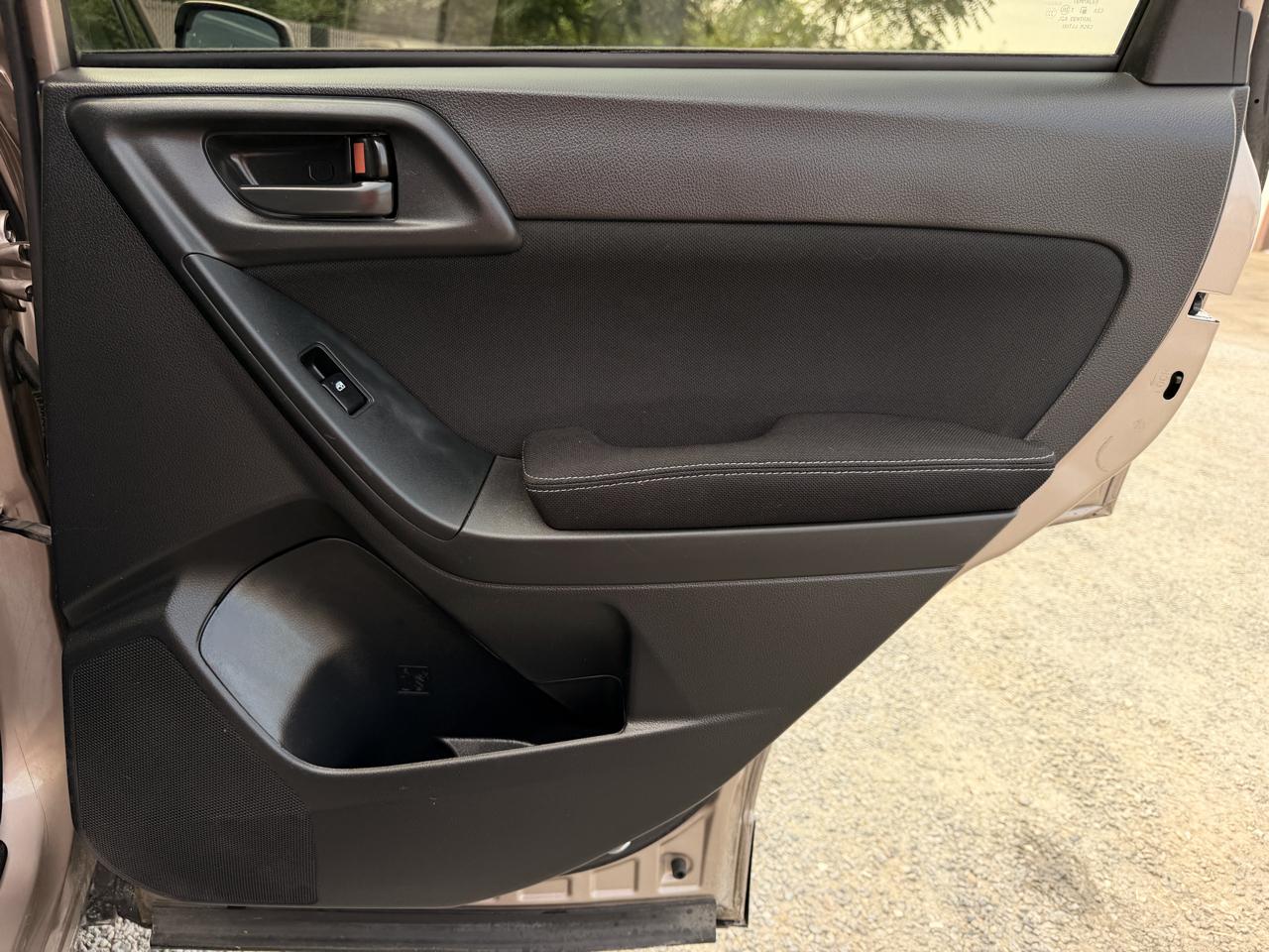 Subaru Forester 2.5i Premium 2015