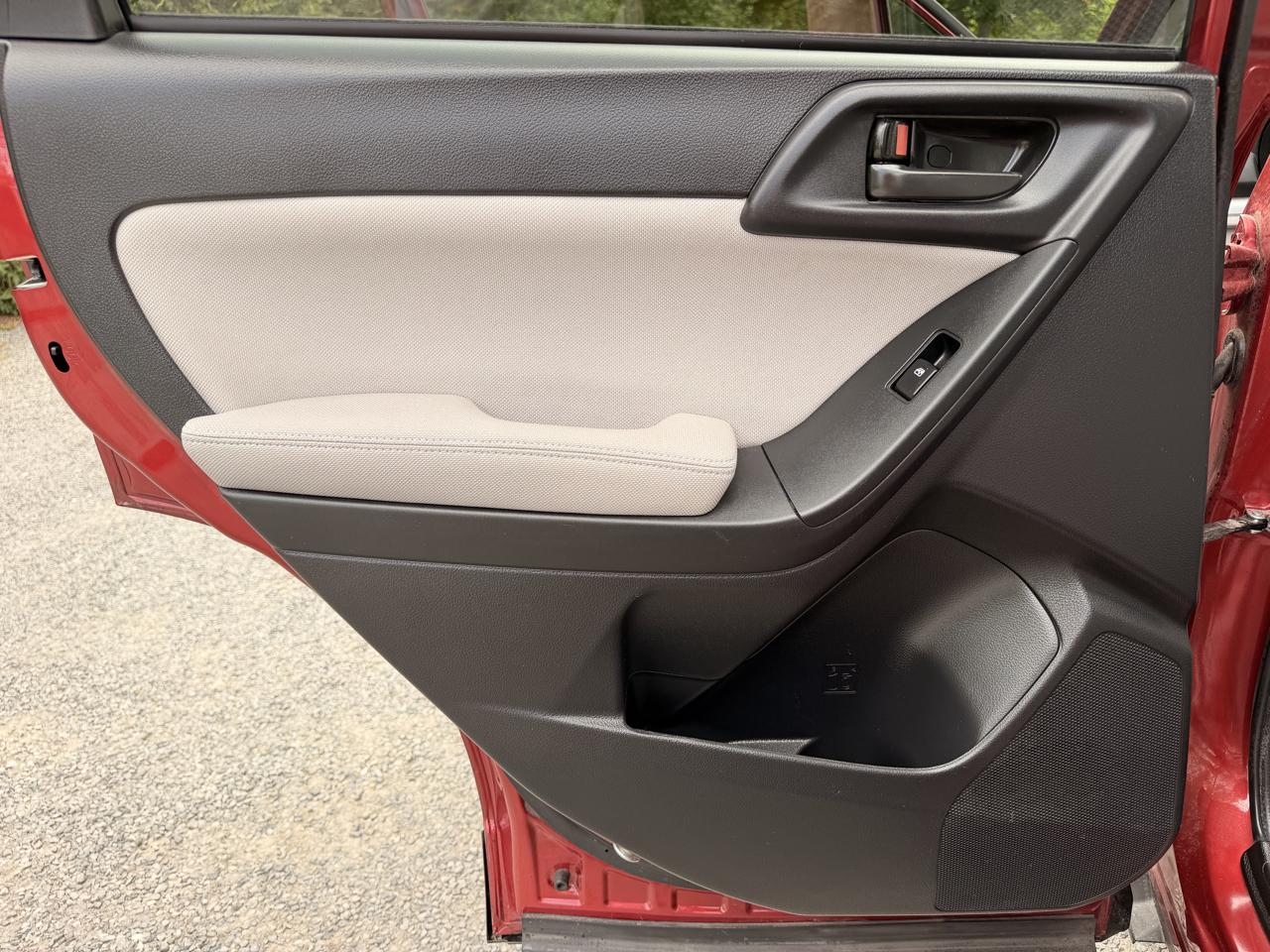 Subaru Forester 2.5i Premium 2015