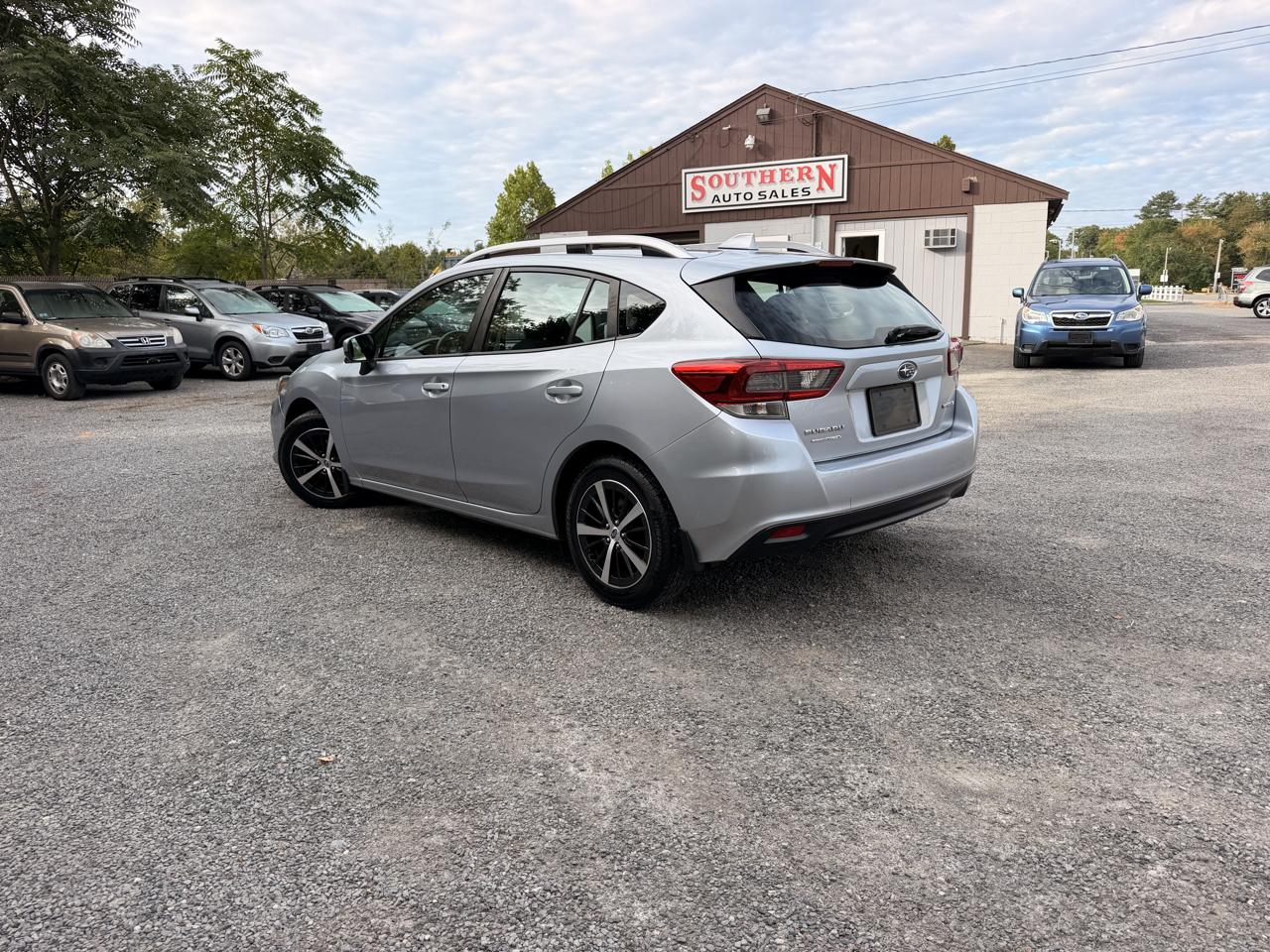 Subaru Impreza 2.0i Premium CVT 5-Door 2022