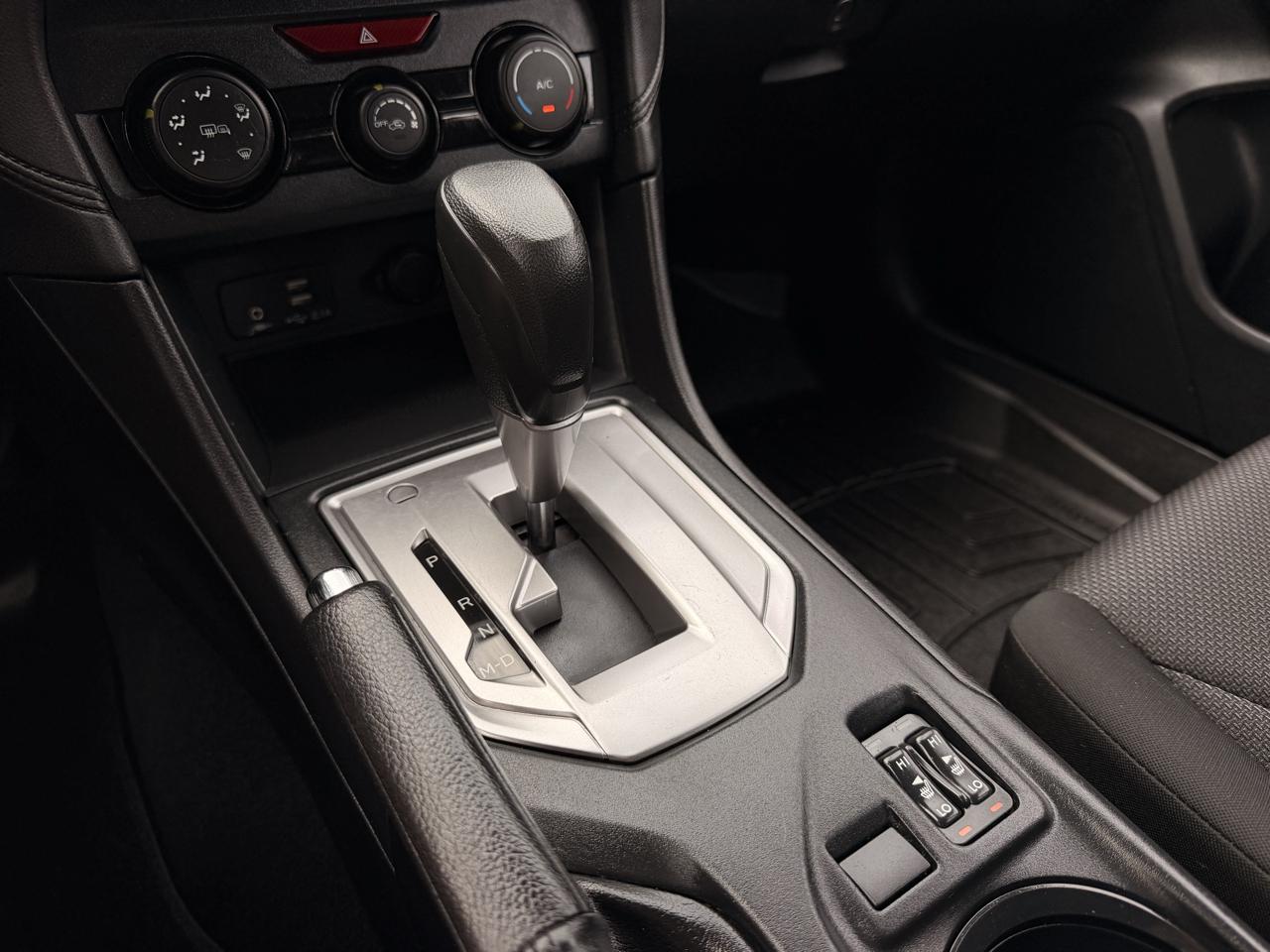Subaru Impreza 2.0i Premium CVT 5-Door 2022