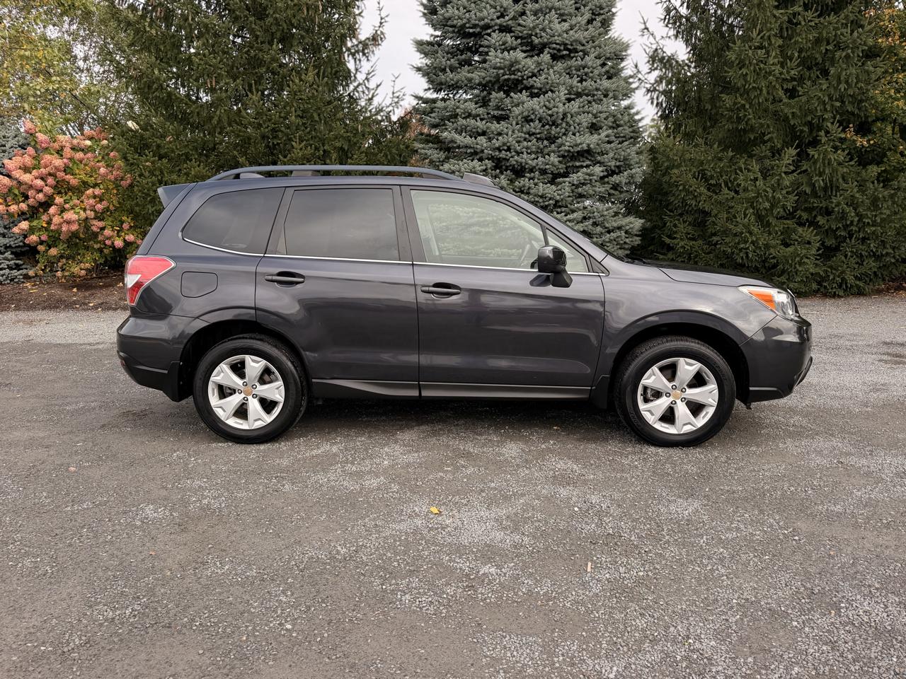 Subaru Forester 2.5i Limited 2016
