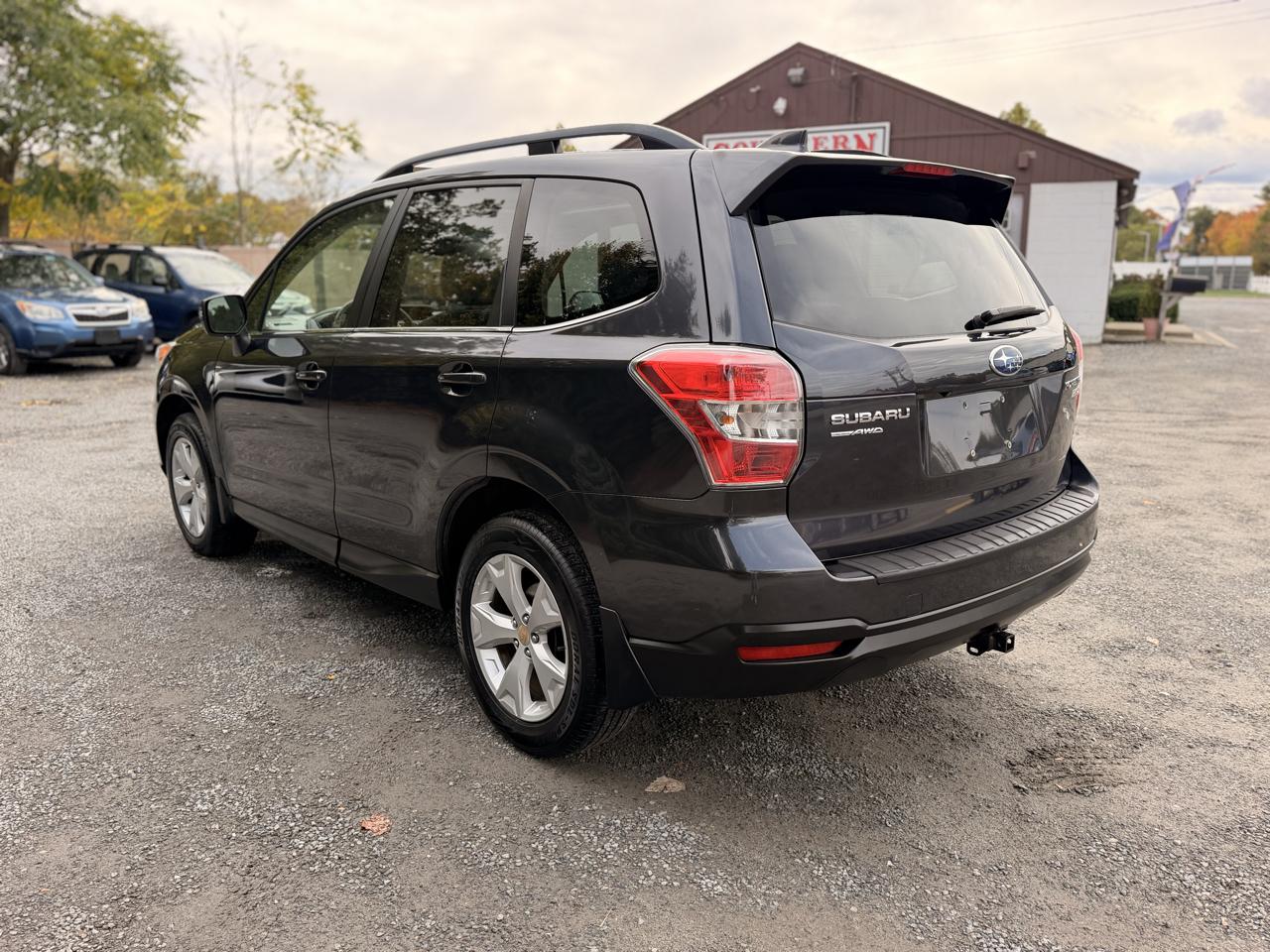 Subaru Forester 2.5i Limited 2016
