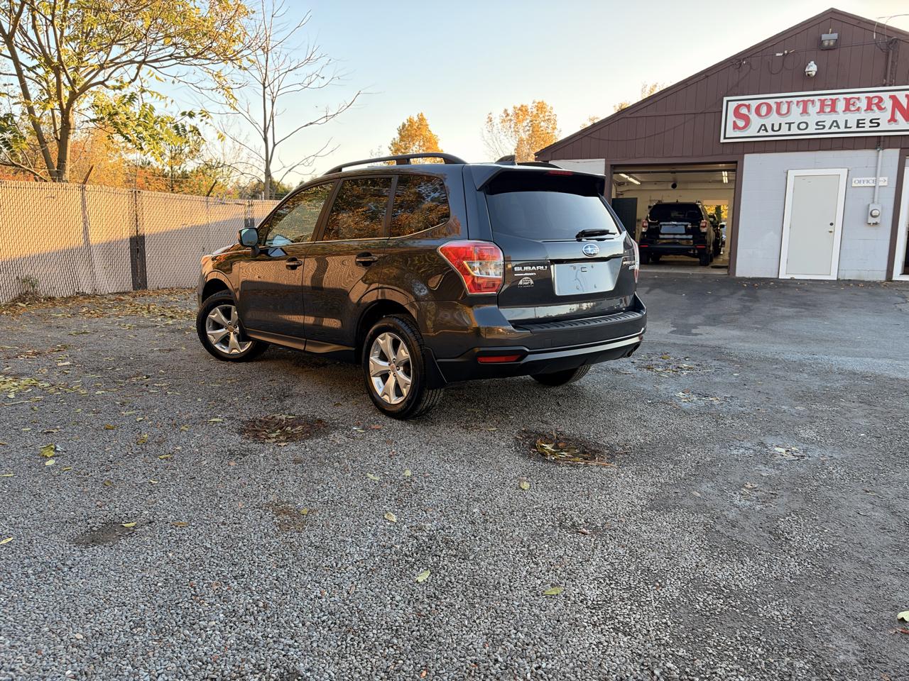Subaru Forester 2.5i Limited 2016