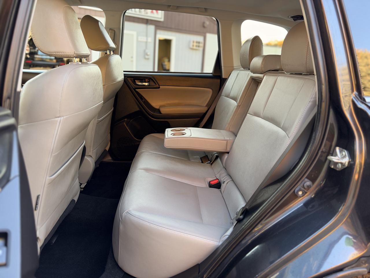 Subaru Forester 2.5i Limited 2016