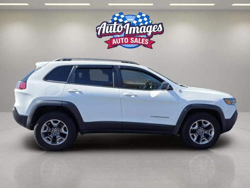 2019 Jeep Cherokee Trailhawk photo 10