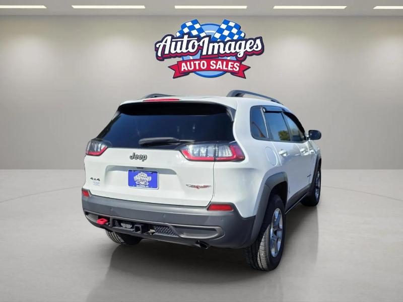 2019 Jeep Cherokee Trailhawk photo 18